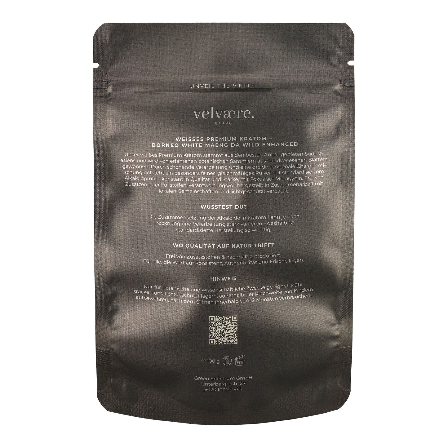 Rückseite der Velvaere Borneo White Maeng Da Wild Enhanced Verpackung – Produktinformationen, Anwendungshinweise und Qualitätsmerkmale auf dunkler Verpackung